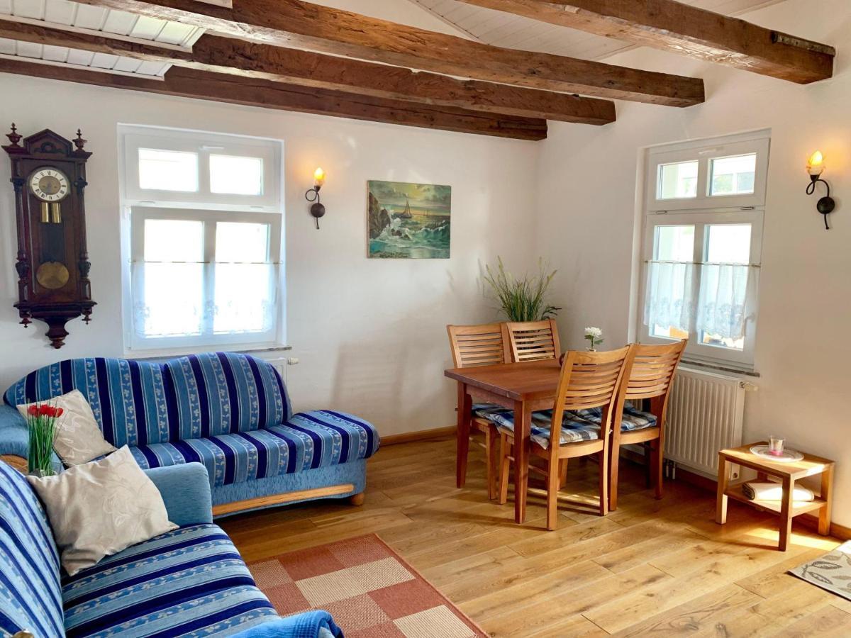 Villa Rosengarten - Ferienwohnung Baumhaus mit Seeblick Sassnitz Exterior foto
