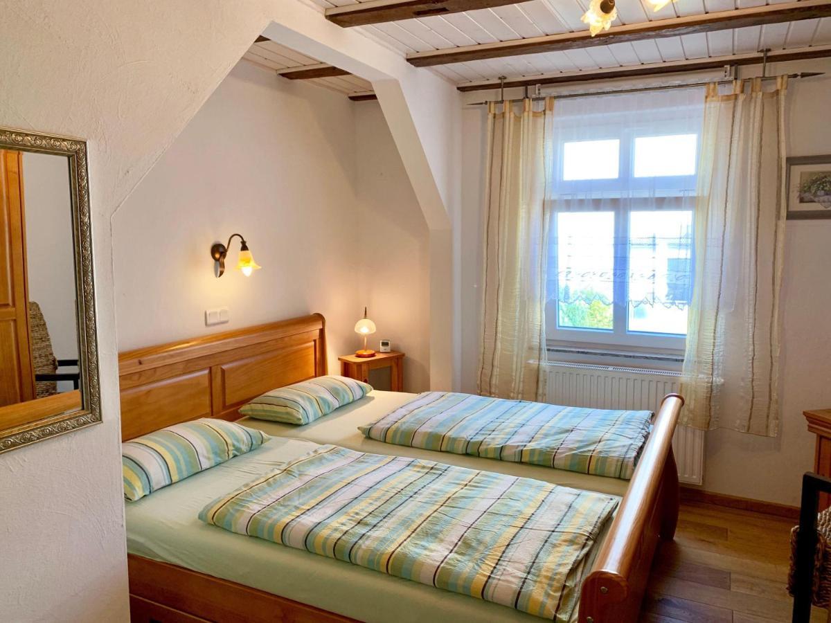 Villa Rosengarten - Ferienwohnung Baumhaus mit Seeblick Sassnitz Exterior foto
