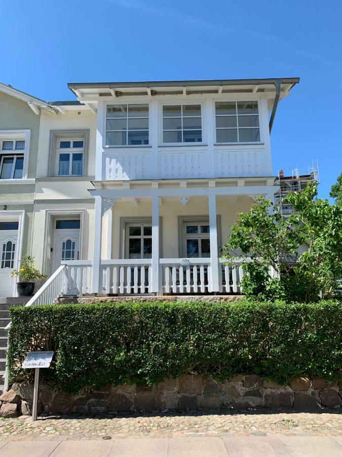 Villa Rosengarten - Ferienwohnung Baumhaus mit Seeblick Sassnitz Exterior foto